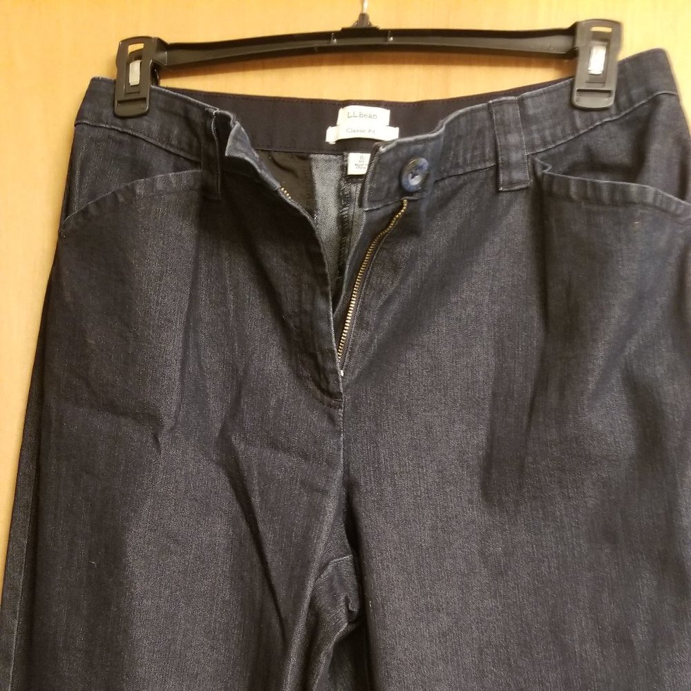L L Bean Women / Ladies Classic Fit Jeans  16 Reg.